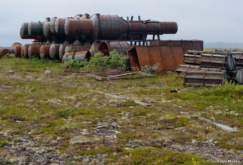 Illustration for article titled This Island Holds the Decaying Remains of the Soviet Nuclear Fleet
